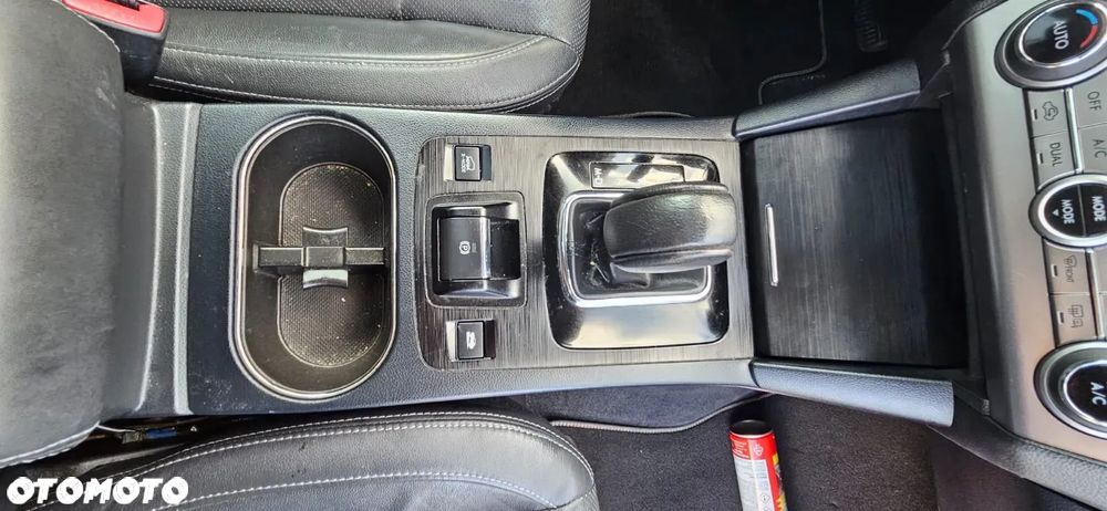 Subaru Outback 2.0D Lineartronic Comfort - 11