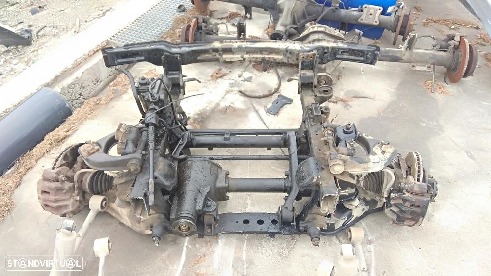 CHARRIOT FRONTAL HYUNDAI TERRACAN - 1