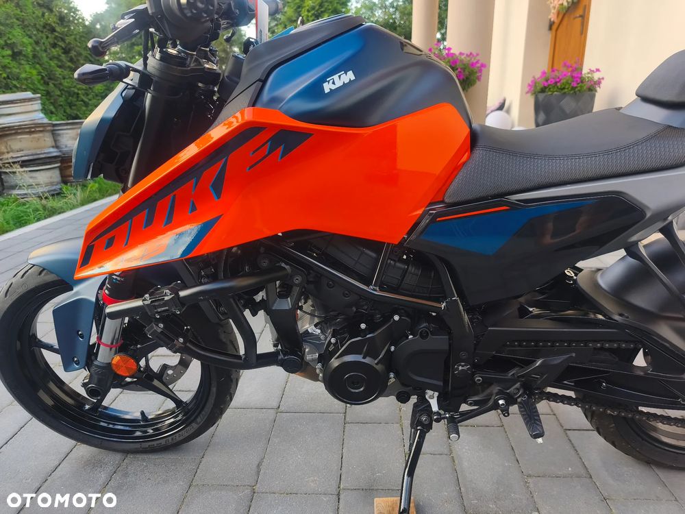 KTM Duke - 18
