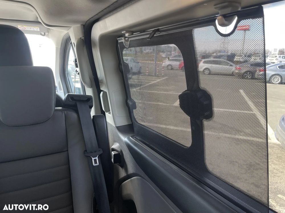 Ford Tourneo Custom - 30