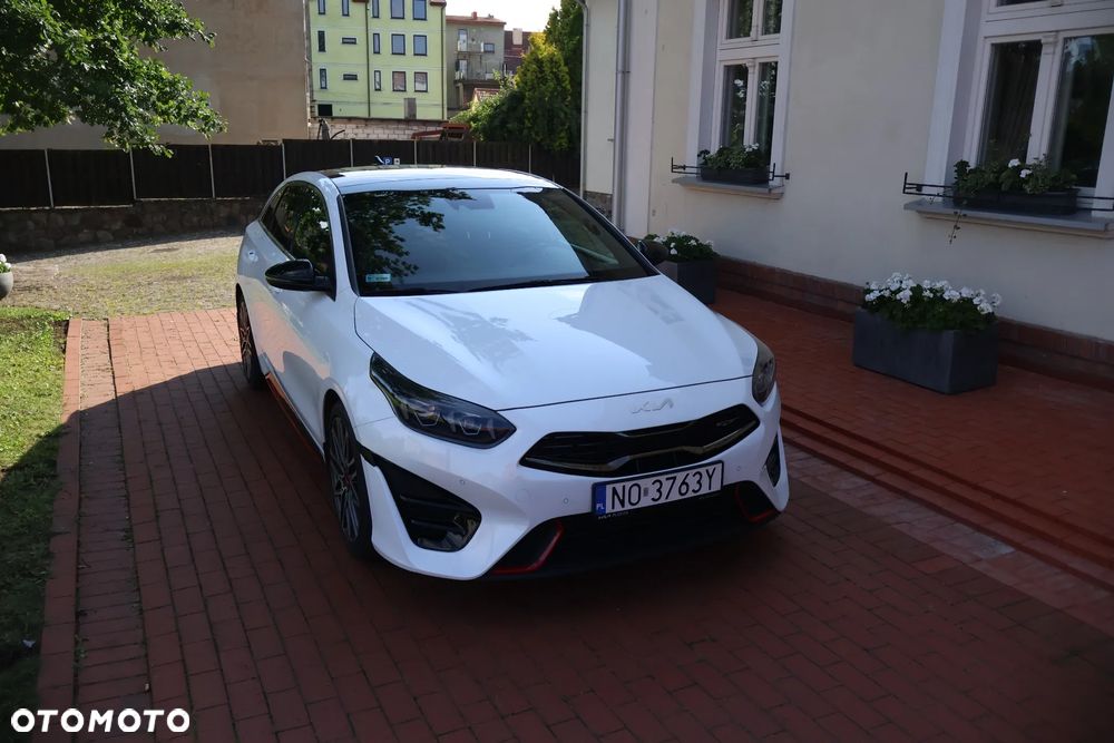Kia ProCeed - 9