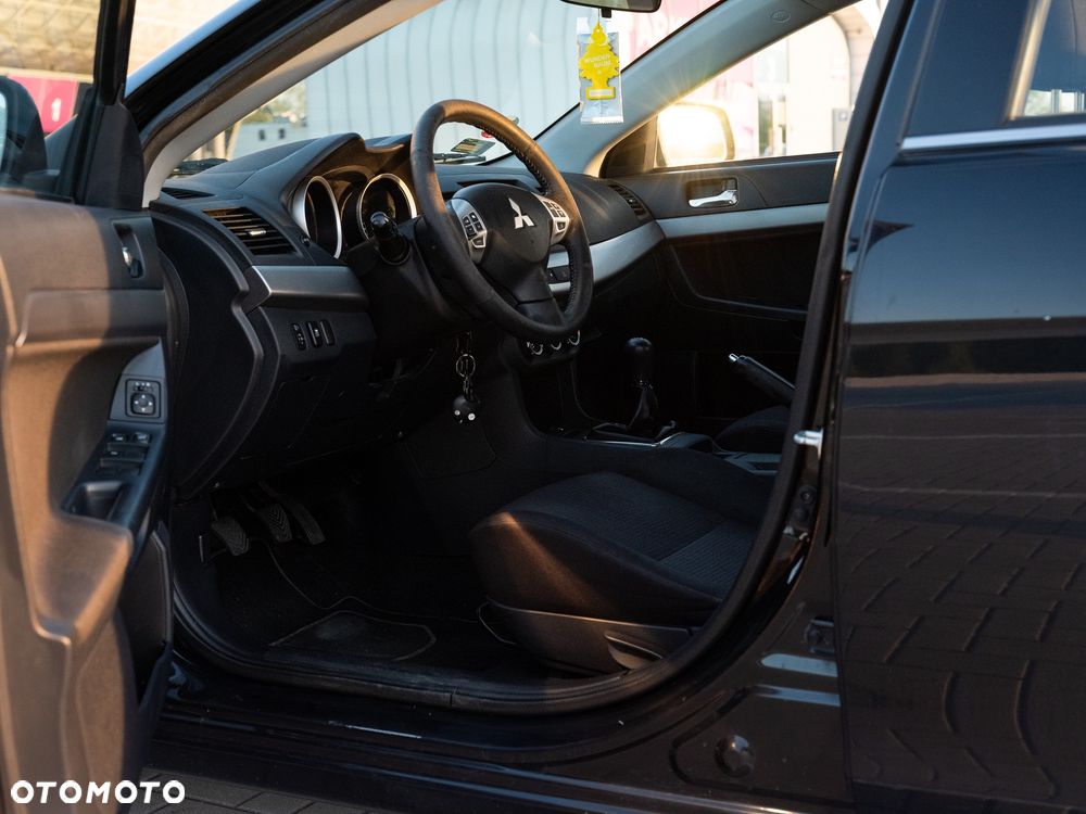 Mitsubishi Lancer 1.8 Invite - 20
