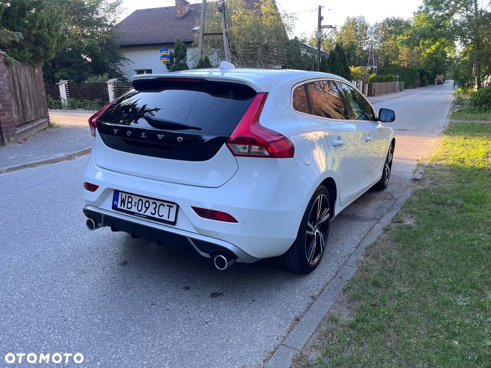 Volvo V40 T3 Drive-E R-Design Momentum - 2