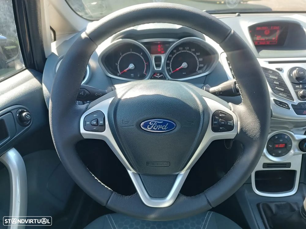 Ford Fiesta 1.4 TDCI Titanium - 16