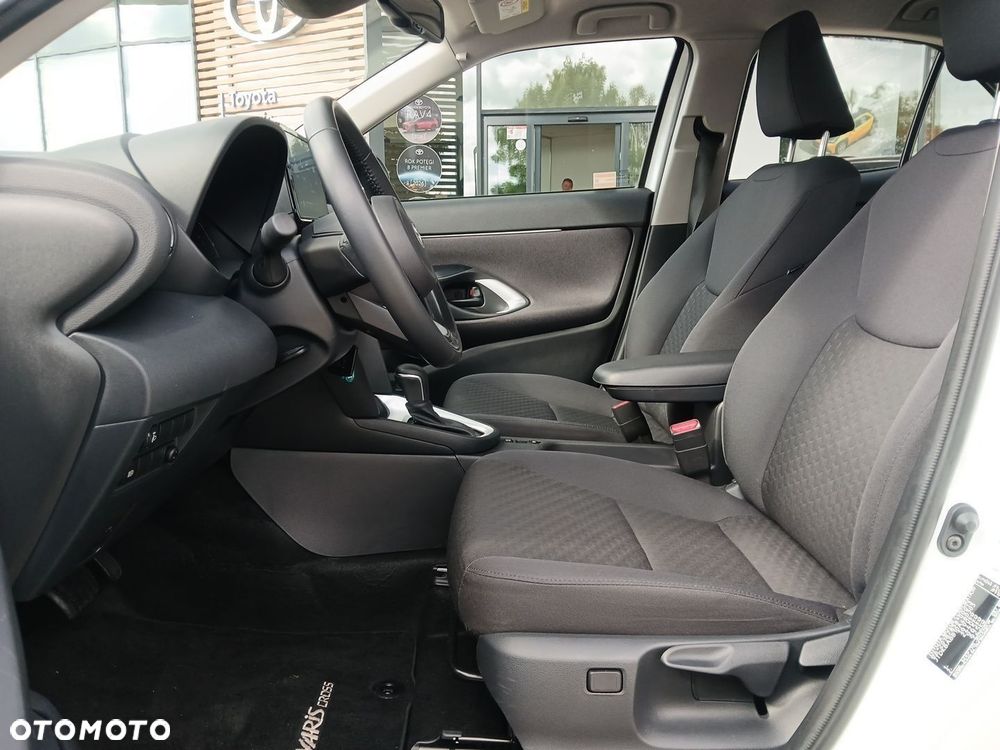 Toyota Yaris Cross Hybrid 1.5 Comfort - 17