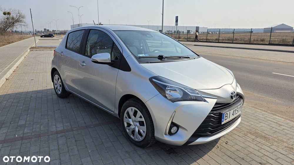 Toyota Yaris 1.5 Premium - 18