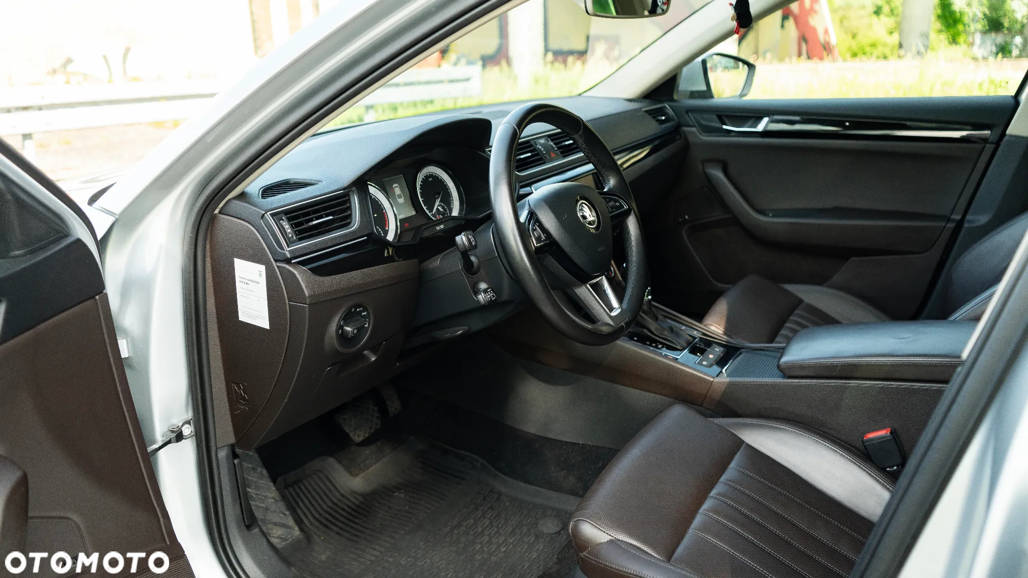 Skoda Superb 2.0 TDI 4x4 L&K DSG - 22