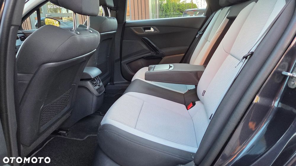 Peugeot 508 HDi FAP 140 Active - 28