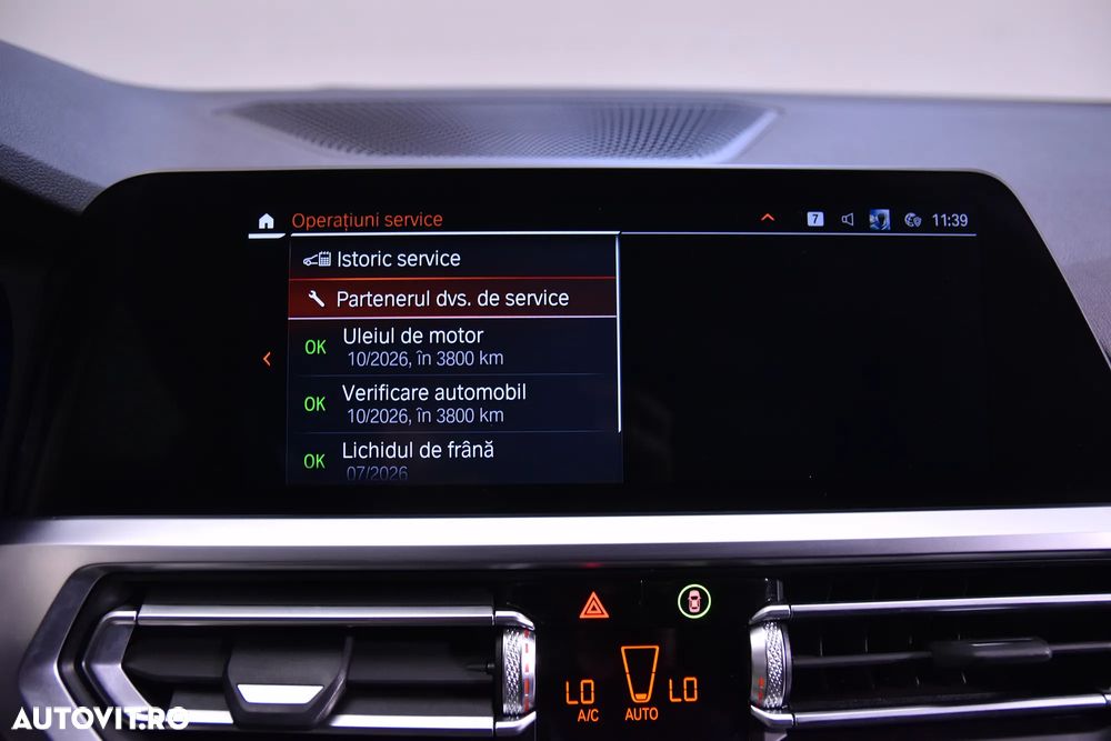 BMW Seria 3 320i AT - 23