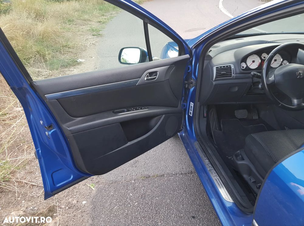 Peugeot 407 HDi 135 Automatik Premium - 16