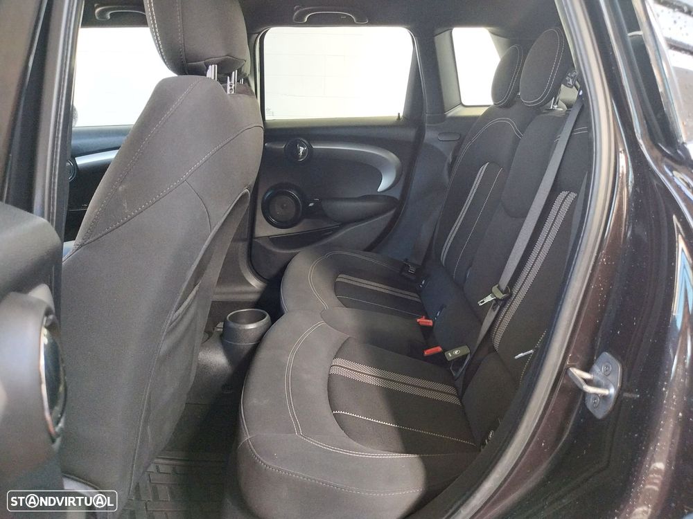 MINI 5 Portas One D - 10