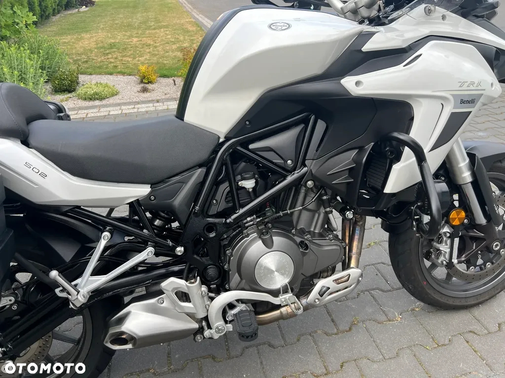 Benelli TRK 502 - 16
