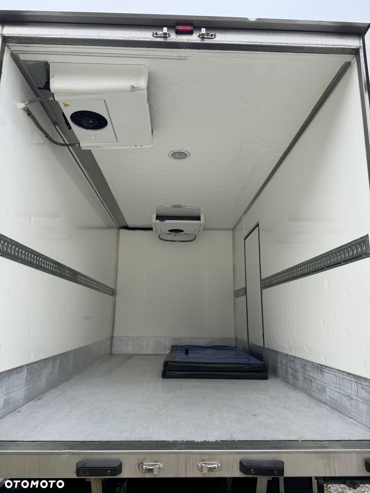 Iveco DAILY 35 180 HI MATIC / MANULA / AUTOMAT / MULTI TEMPERATURA / 8 PALET / MROZNIA - 27