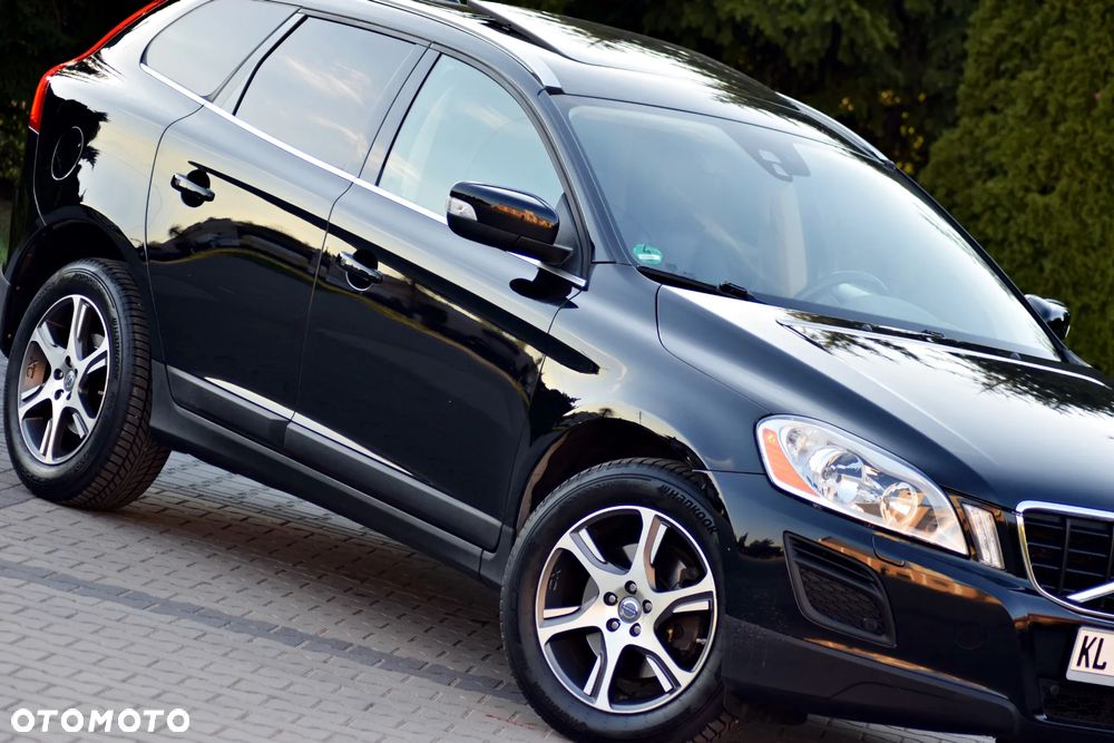 Volvo XC 60 3.2 AWD RDesign - 30