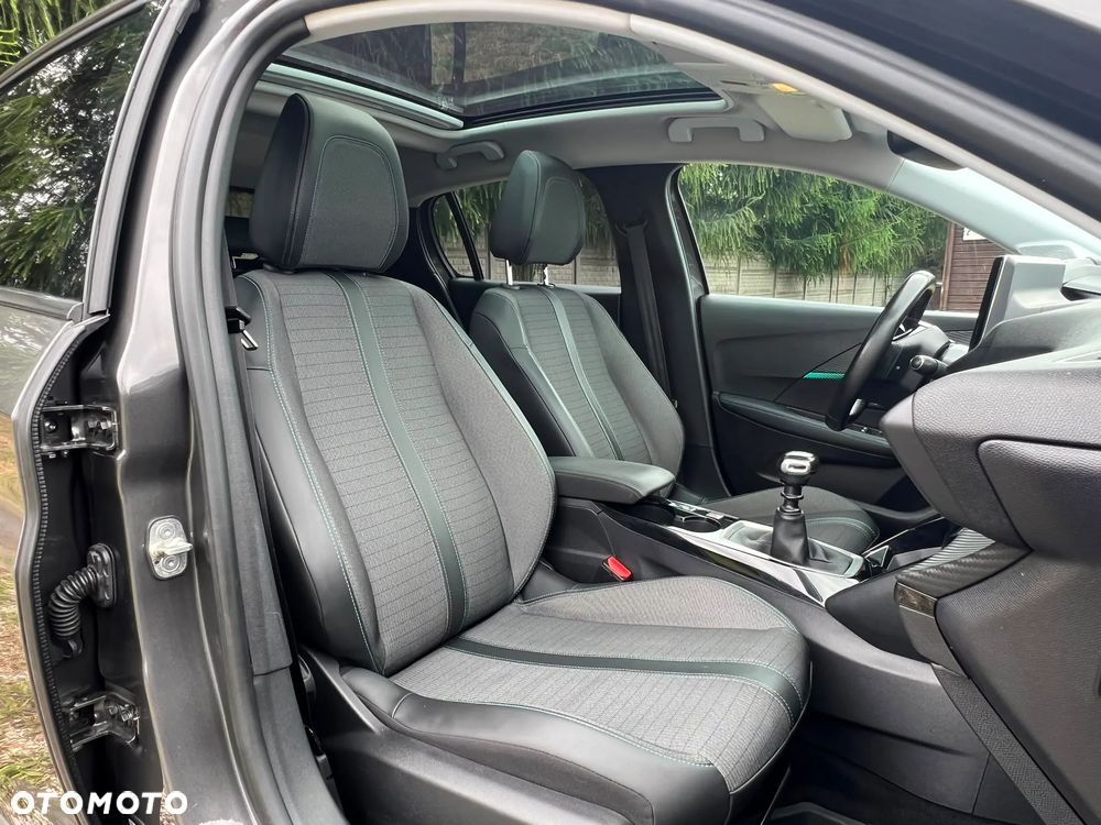 Peugeot 208 PureTech 110 Stop & Start Allure - 22