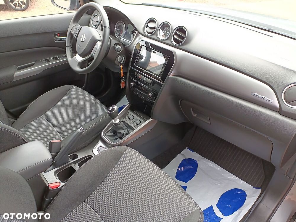 Suzuki Vitara - 12