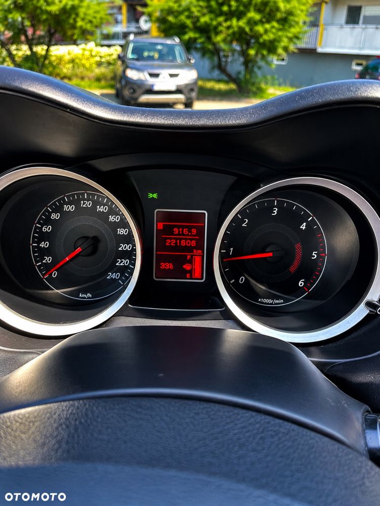 Mitsubishi Lancer - 6