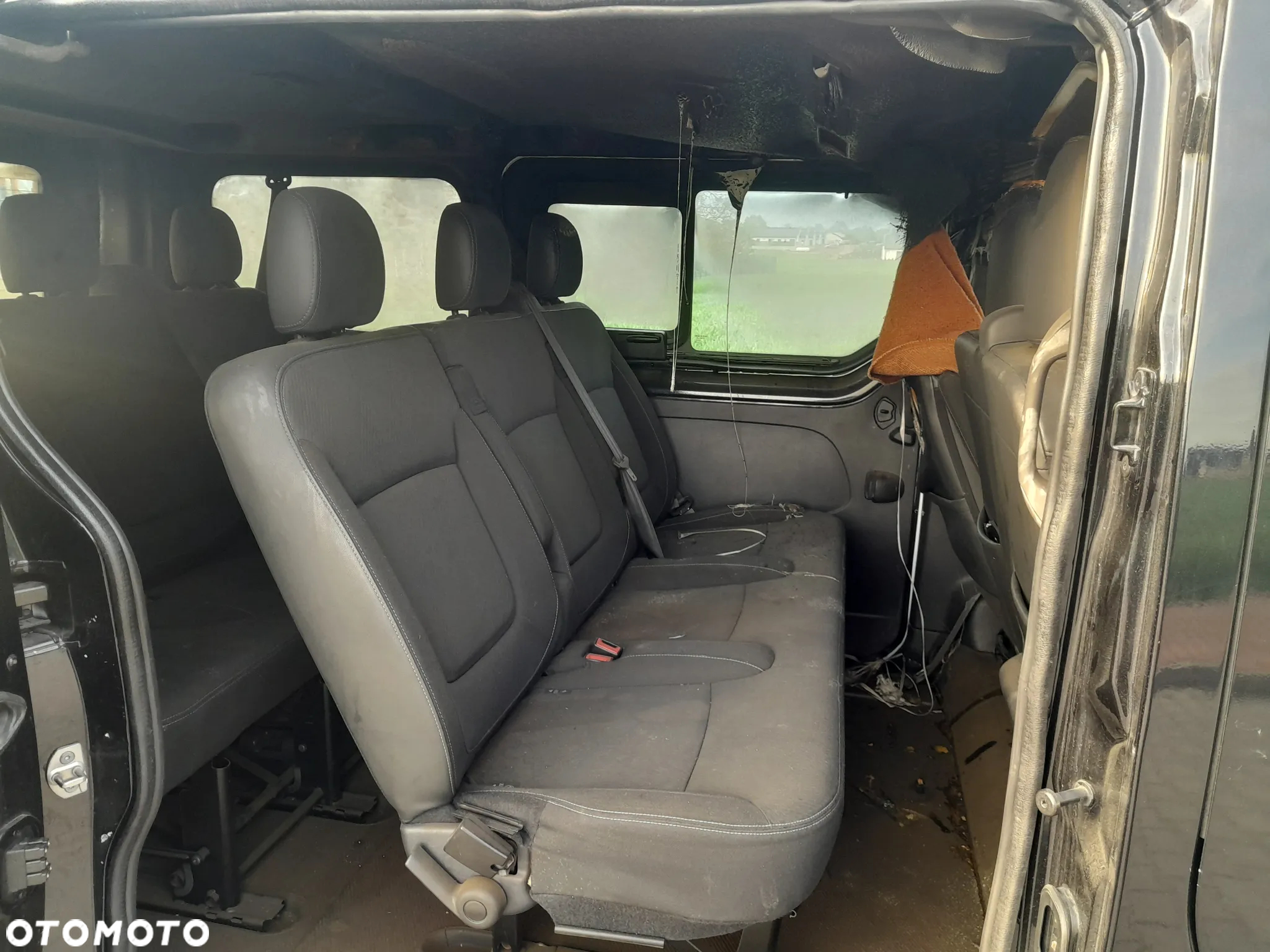 Nissan NV300 - 11