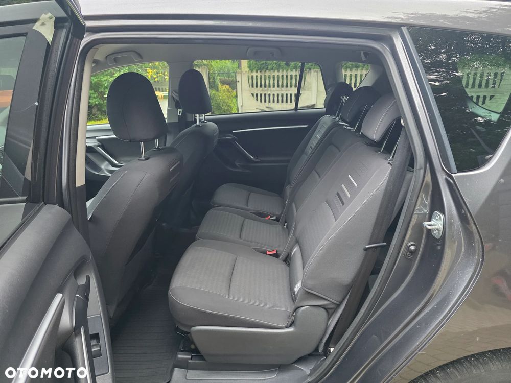 Toyota Verso 1.8 Premium 7os - 16