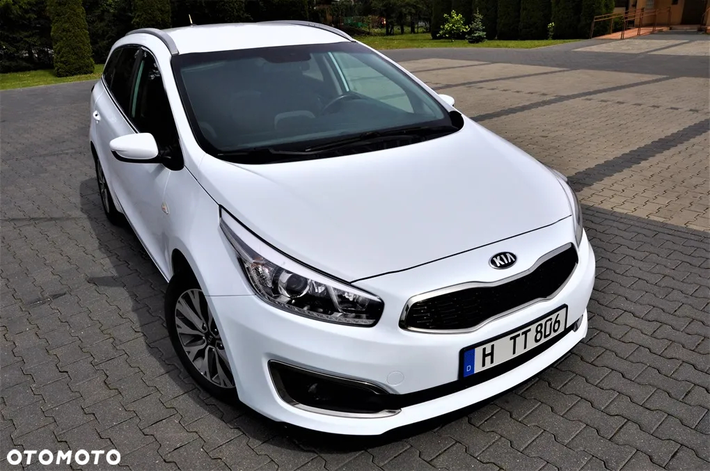 Kia Ceed 1.6 CRDi SCR L Business Line - 20