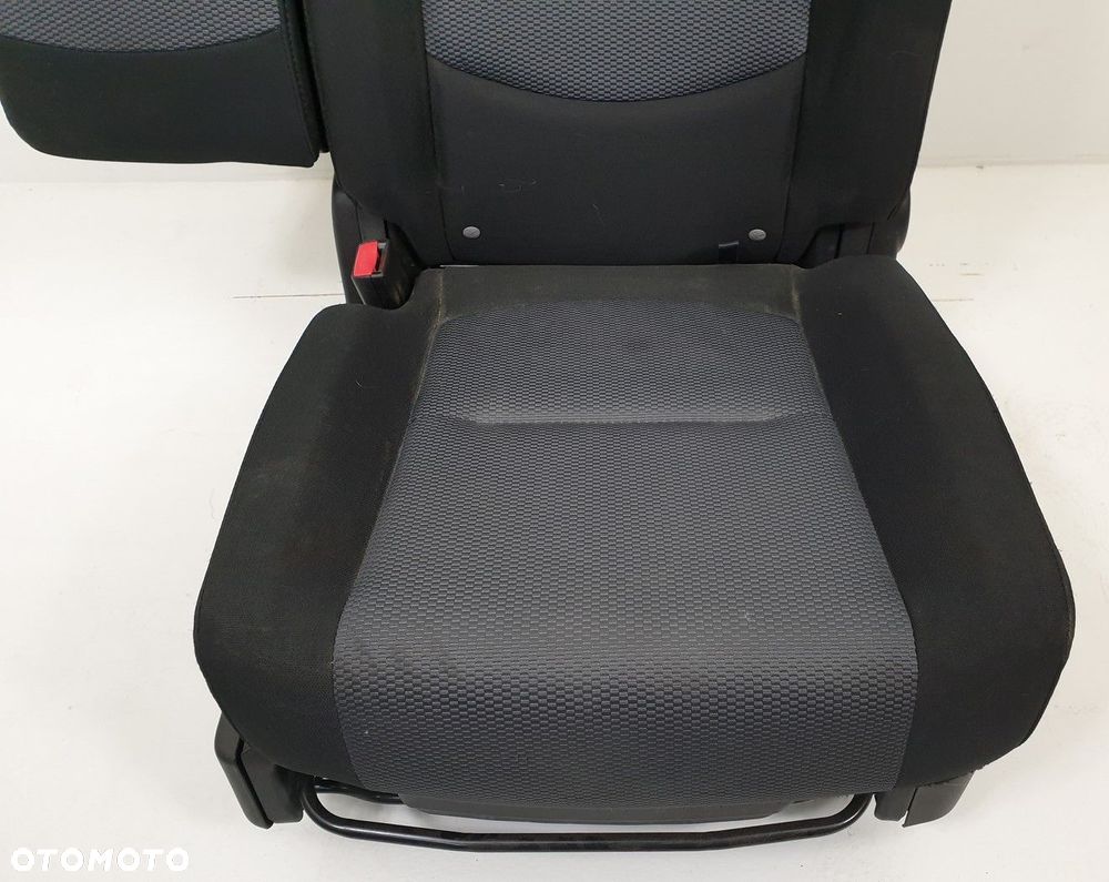 FOTEL LEWY TYŁ II RZĄD MAZDA 5 I CR - 2