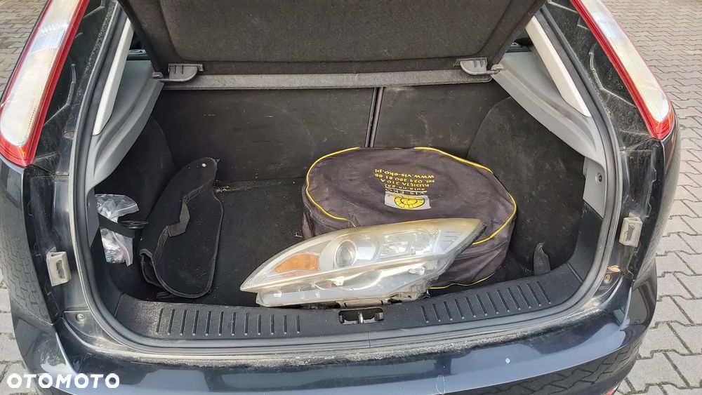 Ford Focus 1.6 Ti-VCT Ghia - 11