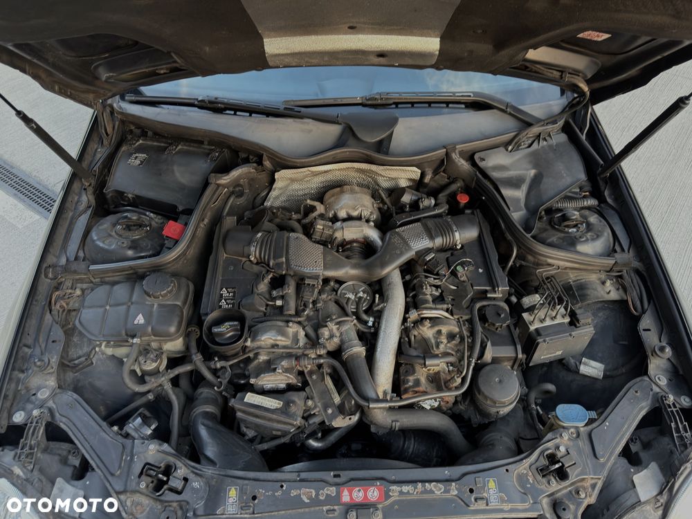 Mercedes-Benz CLK 320 CDI 7G-TRONIC Avantgarde DPF Sport Edition - 20
