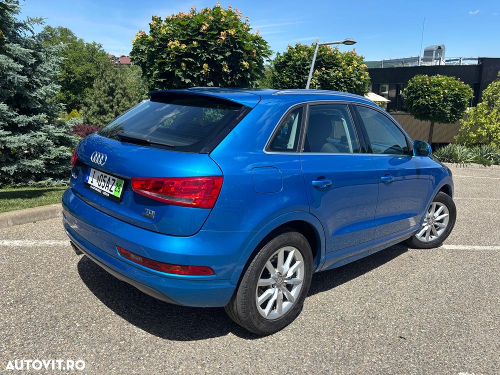 Audi Q3 2.0 TDI sport - 11