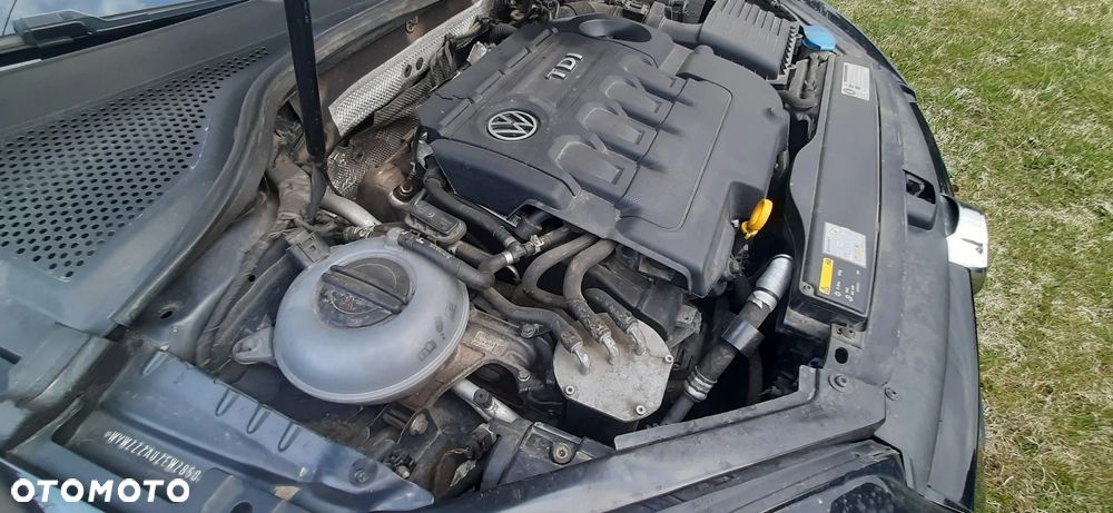 Volkswagen Golf 1.6 TDI DPF Trendline - 15