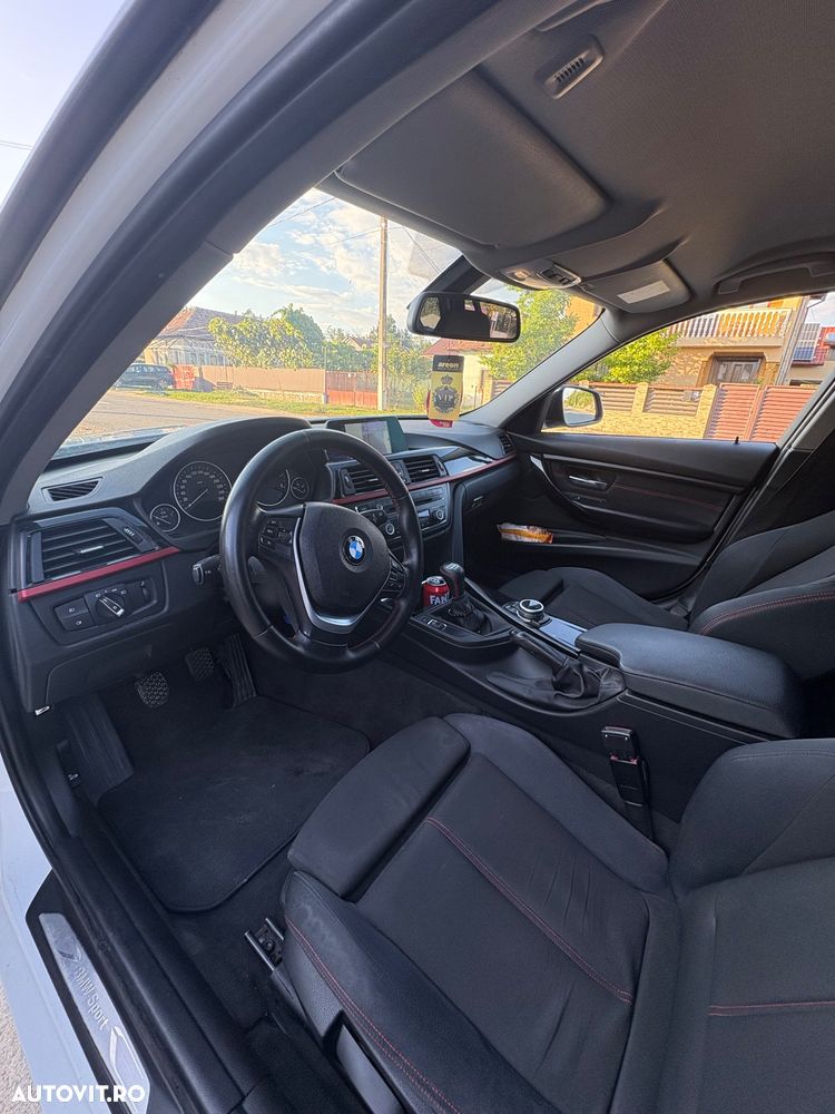 BMW Seria 3 318d xDrive - 5