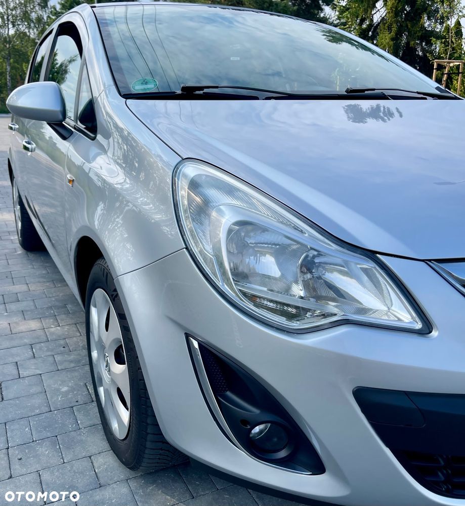 Opel Corsa 1.2 16V Cosmo - 31