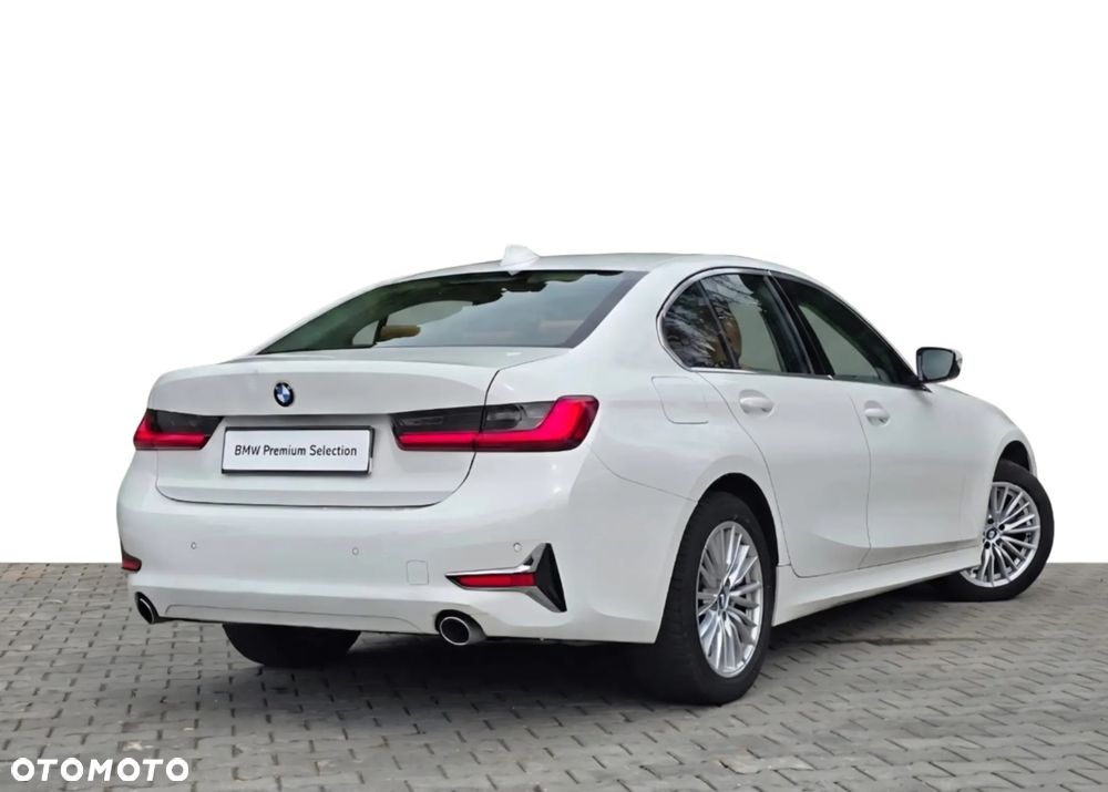 BMW Seria 3 318d mHEV - 6