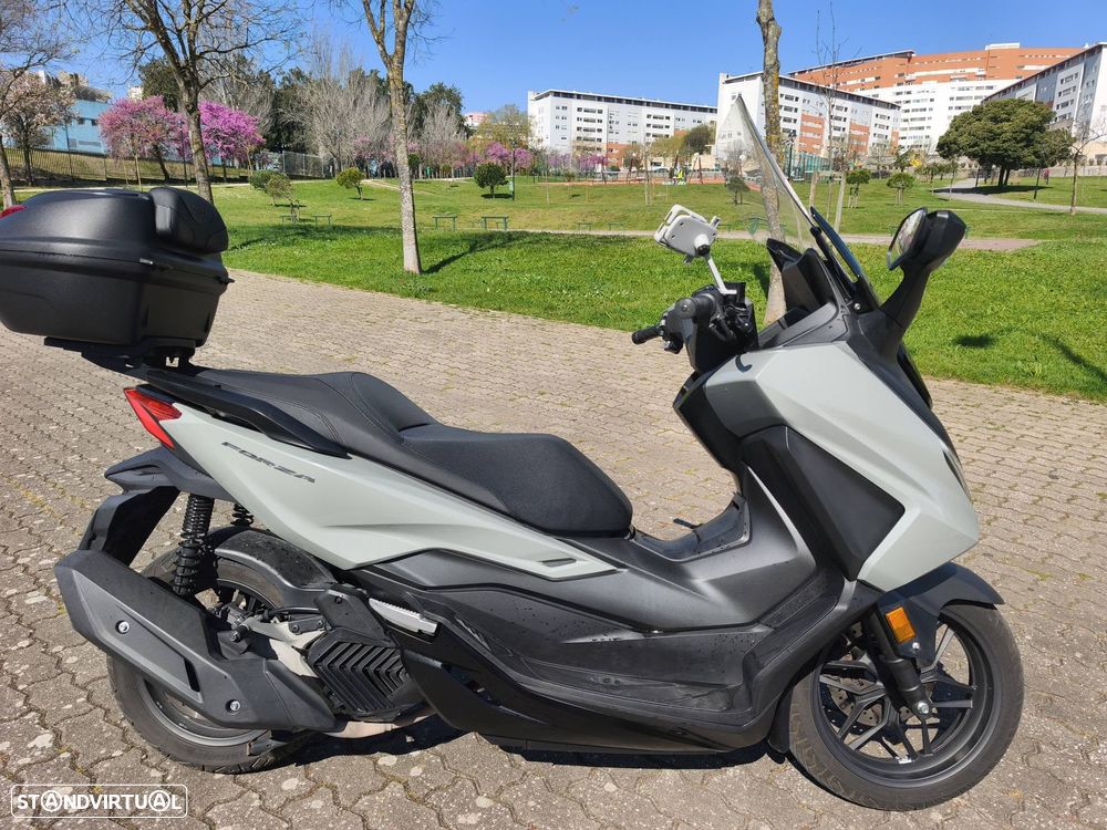 Honda Forza 125 - 8