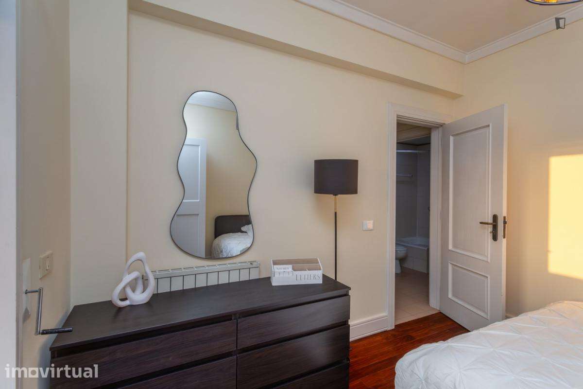 Quarto - localizado em Roma-Areeiro Lisbon - Grande imagem: 4/26