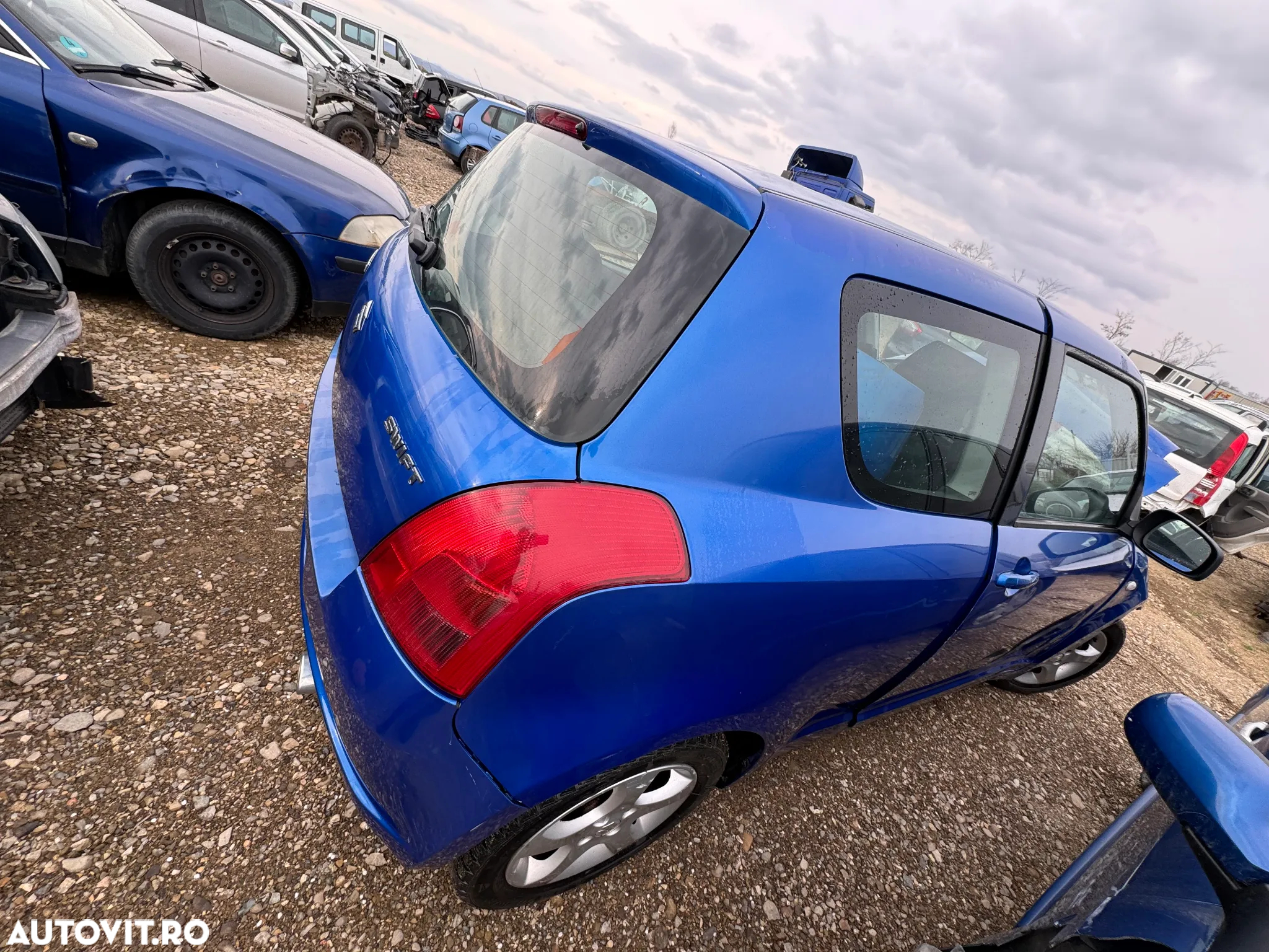 Dezmembram Suzuki Swift an dabr 2006 motor M13A 1.3 b - 4