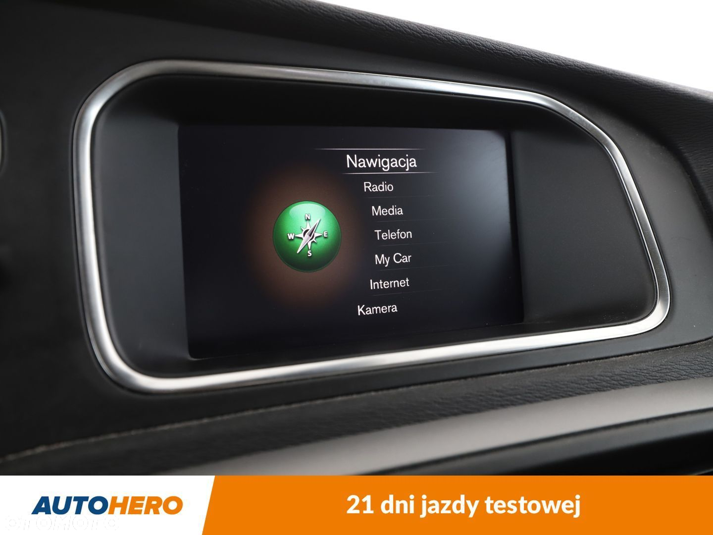 Volvo V40 Cross Country - 20