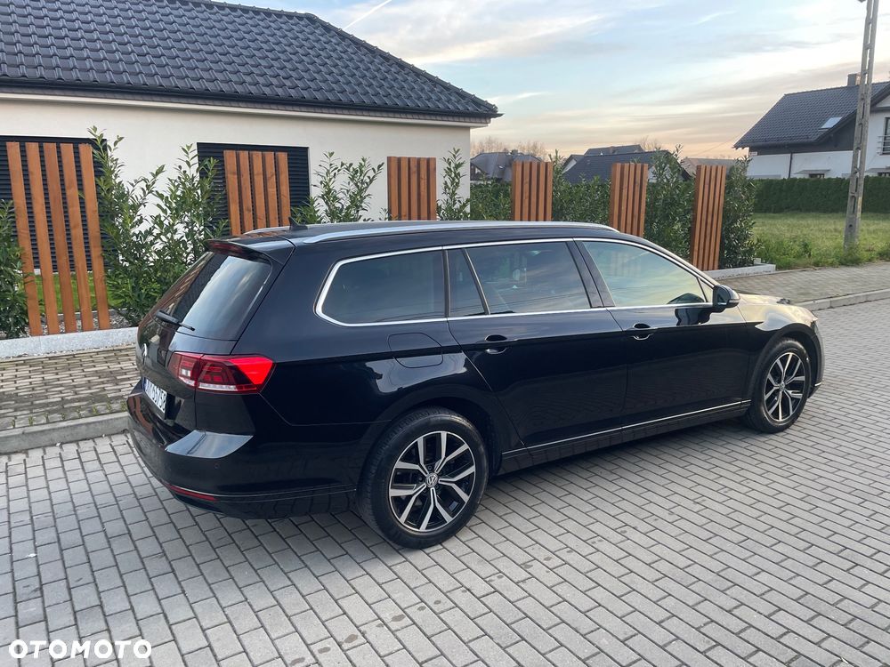 Volkswagen Passat Variant 2.0 TDI SCR DSG Business - 4