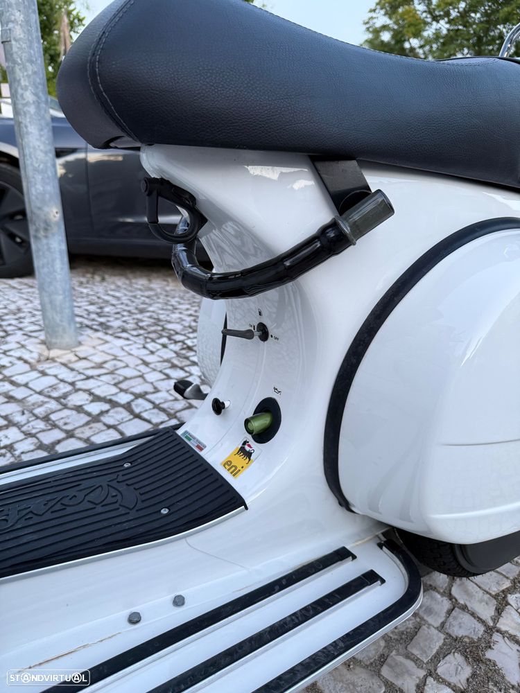 Vespa PX - 8