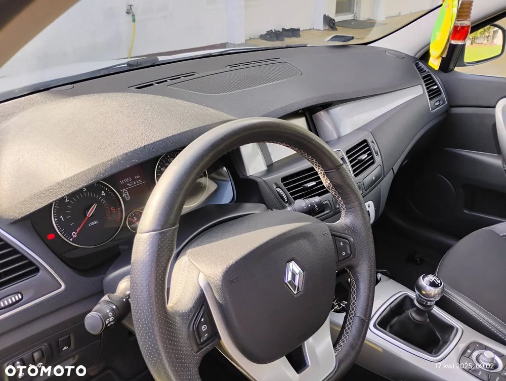 Renault Laguna 1.5 dCi Exception - 6