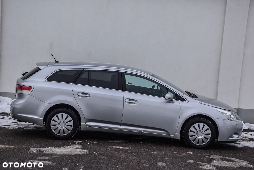 Toyota Avensis 2.0 D-4D Platinium - 17