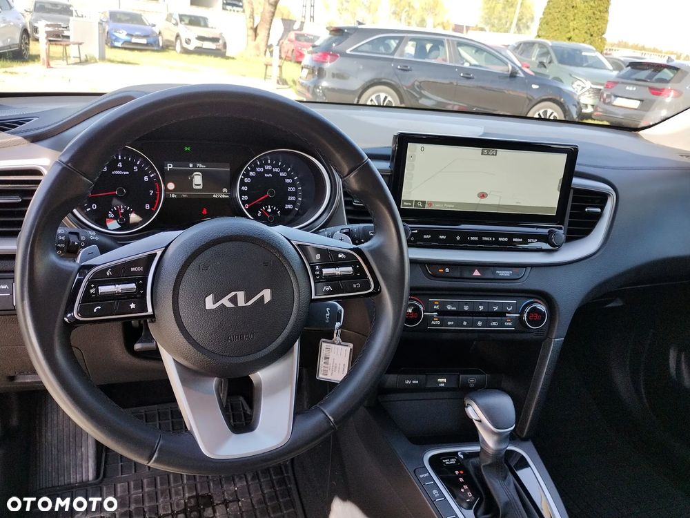 Kia Ceed 1.5 T-GDI M DCT - 14