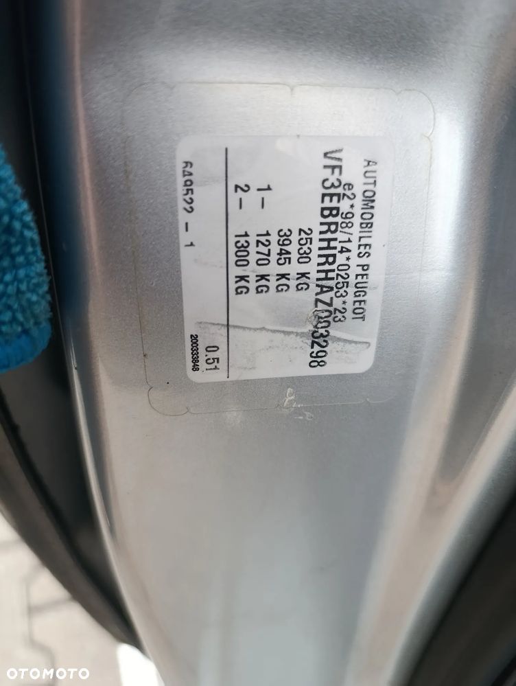 Peugeot 807 HDi 135 Premium - 19