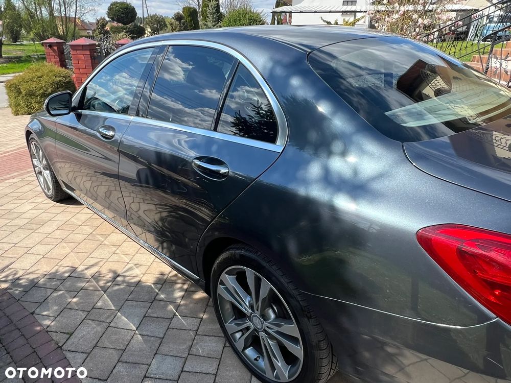 Mercedes-Benz Klasa C 300 7G-TRONIC - 11