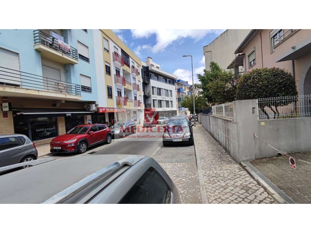 T2 - com garagem - Algueirão - Grande imagem: 4/6