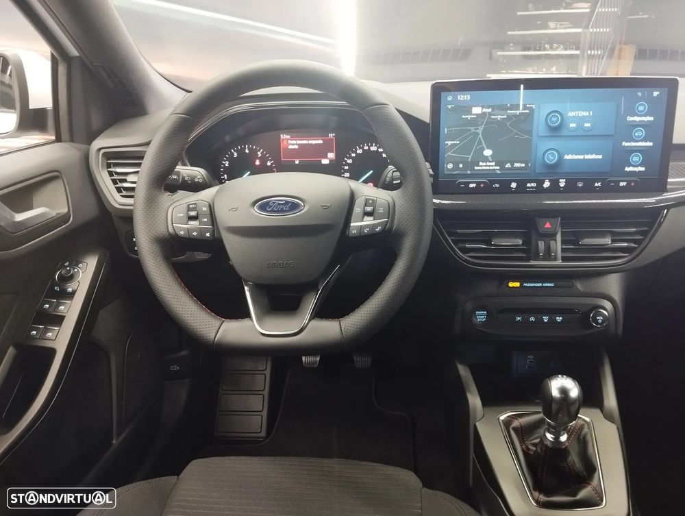 Ford Focus 1.0 EcoBoost MHEV ST-Line - 15