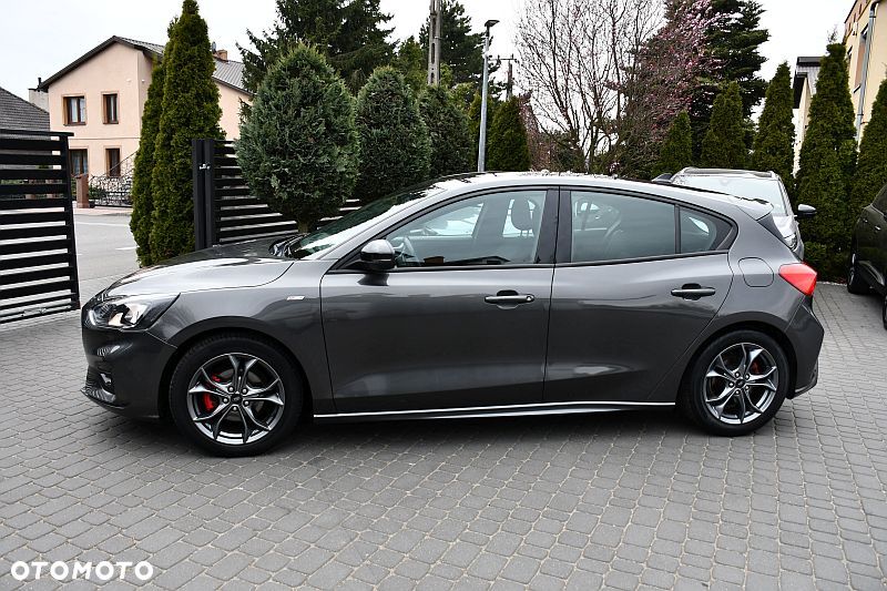 Ford Focus 1.5 EcoBlue Start-Stopp-System ST-LINE STYLE - 24