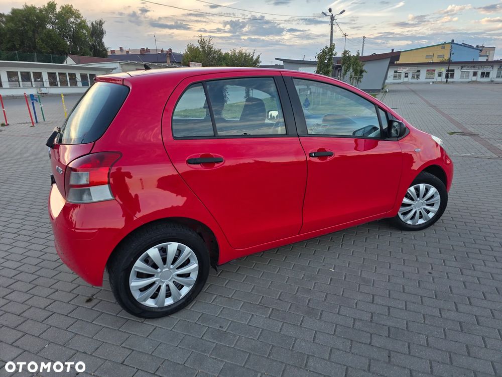 Toyota Yaris - 9