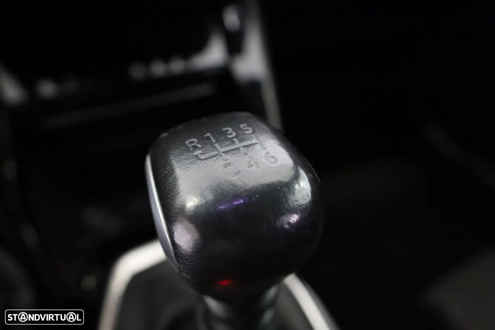 Peugeot 208 1.2 PureTech GT - 39