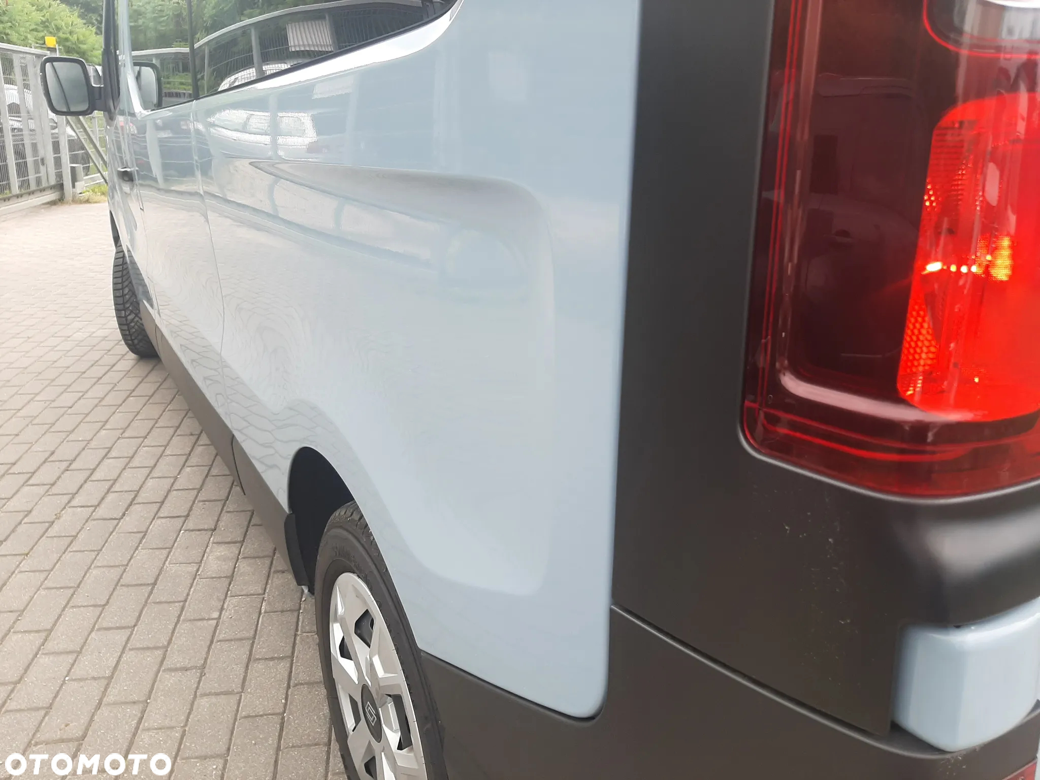 Renault Trafic SpaceClass 2.0 dCi - 24