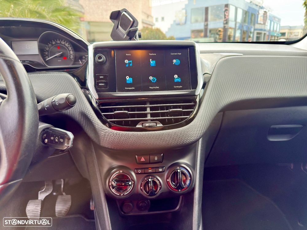Peugeot 2008 - 14